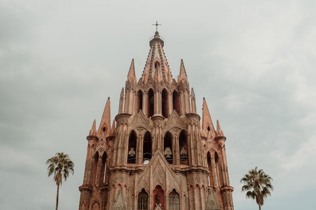 the breathtaking san miguel arcangel church in san miguel de allende mexico