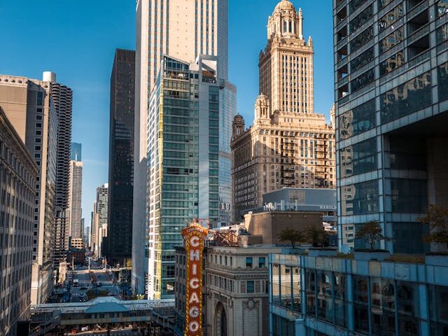 stunning chicago downtown cityscape at daytime